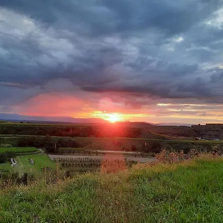 Vulkanstueble 2* Achkarren